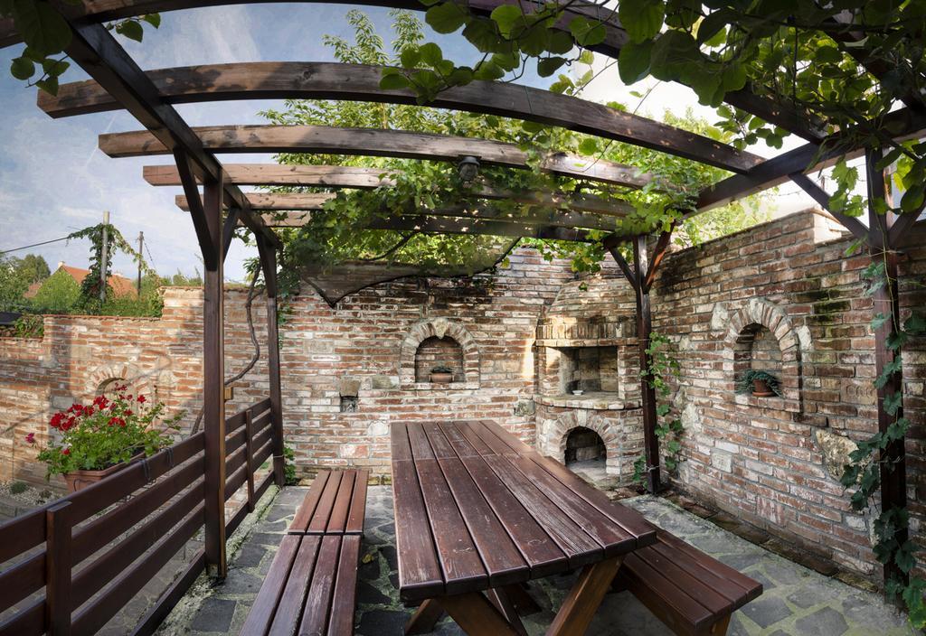 Penzion Moravsky Sommelier Valtice Exterior photo